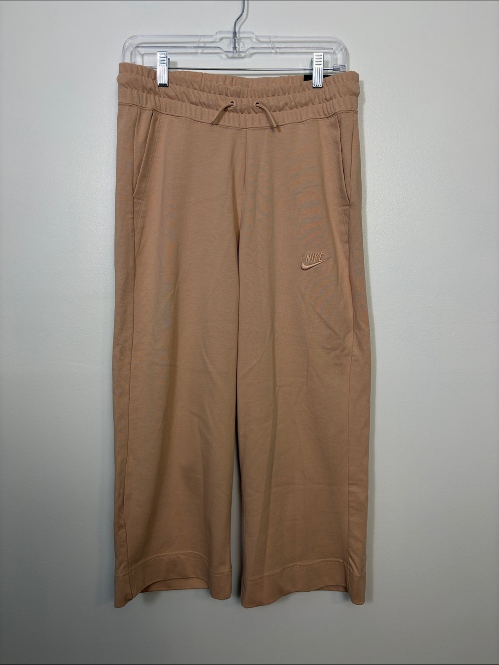 Nike Women’s Small Jersey Capri Sweatpants Peach Pink Cotton Wide Leg Athletic
